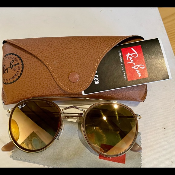 New W/O tags___ Ray-Ban Sunglasses. - Picture 5 of 5